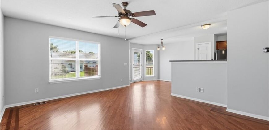 1827 NW 82nd Terrace, Kansas City, MO 64151