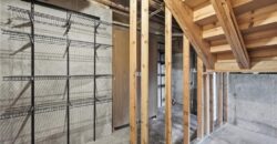 1827 NW 82nd Terrace, Kansas City, MO 64151