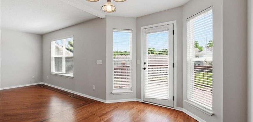 1827 NW 82nd Terrace, Kansas City, MO 64151