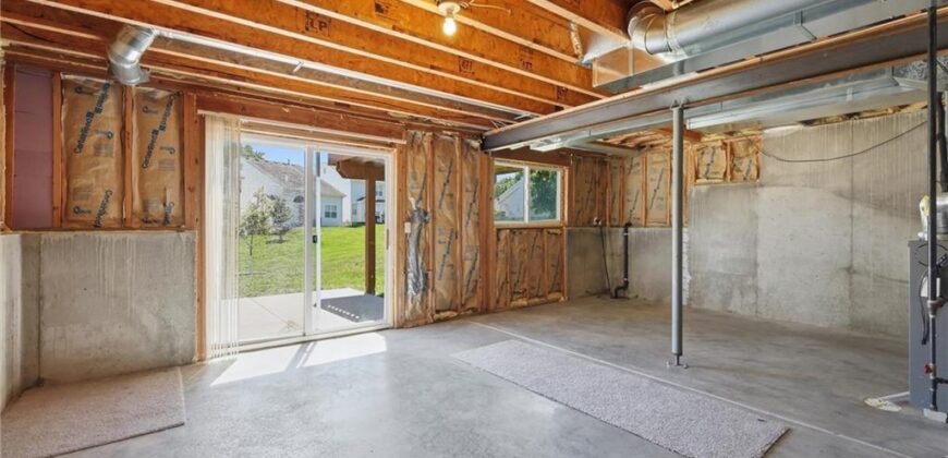 1827 NW 82nd Terrace, Kansas City, MO 64151