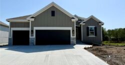 621 E 13th Street, Kearney, MO 64060