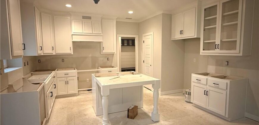 8977 NE 99th Street, Kansas City, MO 64157