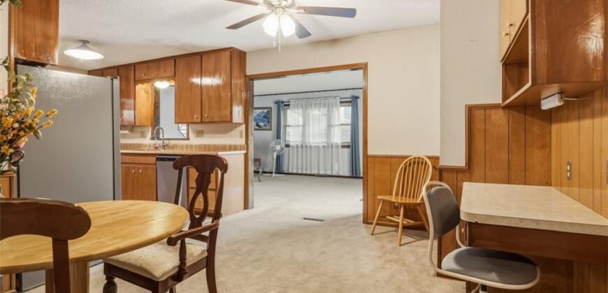 5909 N Broadway Street, Gladstone, MO 64118