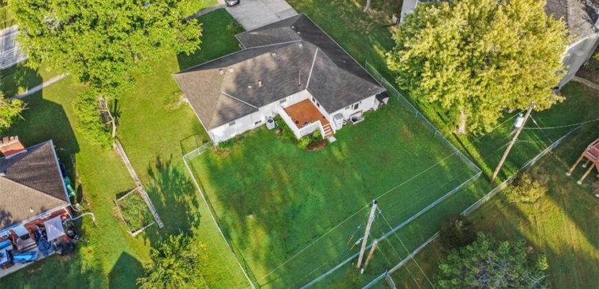 5909 N Broadway Street, Gladstone, MO 64118