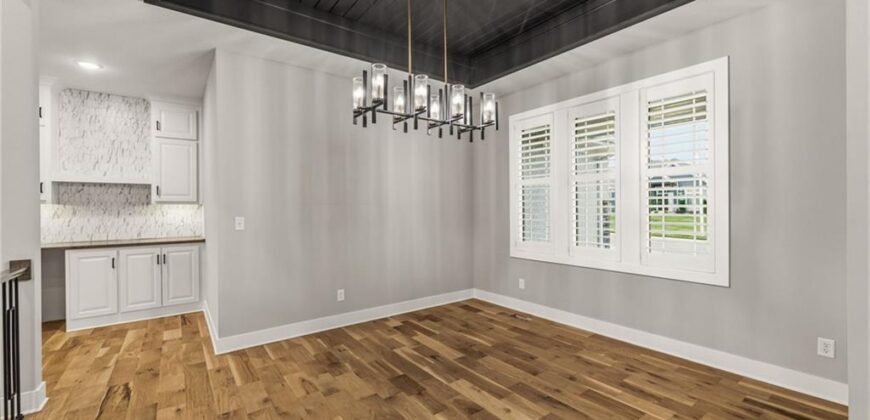 10139 N Kansas Court, Kansas City, MO 64155