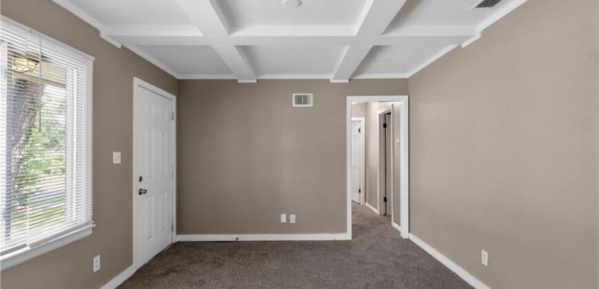 5318 N Garfield Avenue, Kansas City, MO 64118