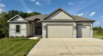 504 Skyview Lane, Liberty, MO 64068