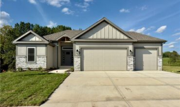 504 Skyview Lane, Liberty, MO 64068