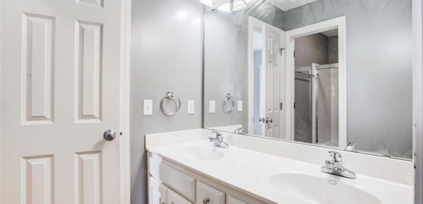 12670 Oak Harbor Drive, Platte City, MO 64079