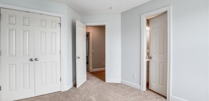 12670 Oak Harbor Drive, Platte City, MO 64079