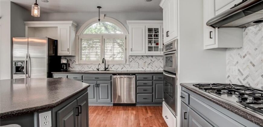 12670 Oak Harbor Drive, Platte City, MO 64079