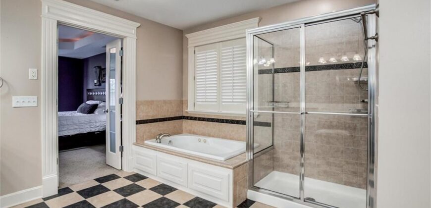 12670 Oak Harbor Drive, Platte City, MO 64079