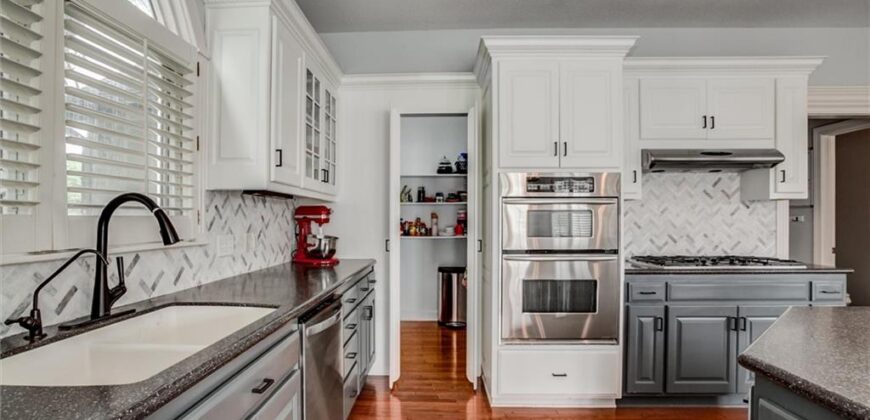 12670 Oak Harbor Drive, Platte City, MO 64079