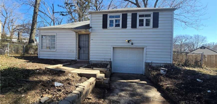 4405 N Oak Trafficway, Kansas City, MO 64116