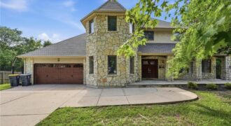 604 NW 64th Street, Kansas City, MO 64118