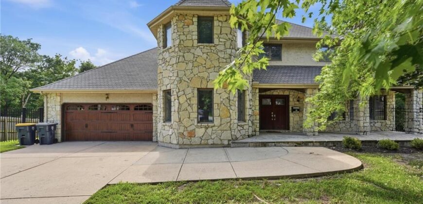 604 NW 64th Street, Kansas City, MO 64118