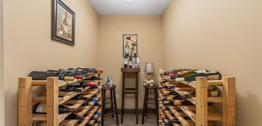 9657 Lime Stone Road, Parkville, MO 64152
