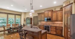 9657 Lime Stone Road, Parkville, MO 64152