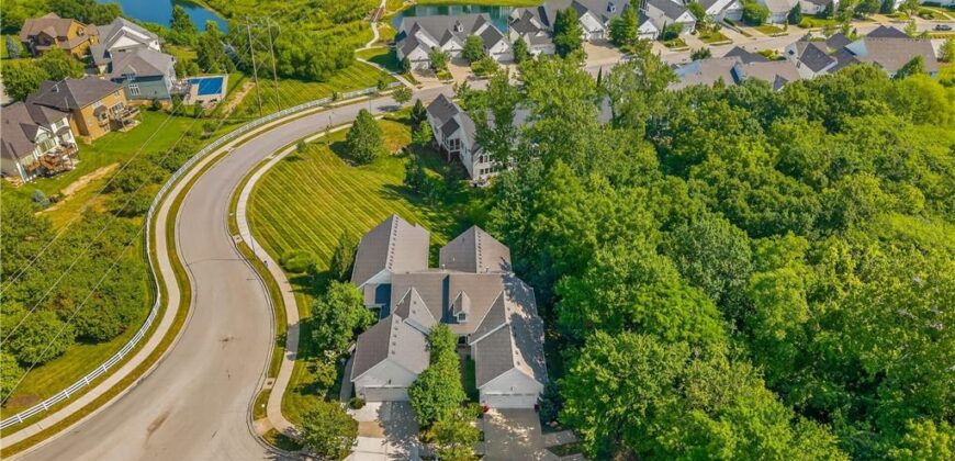 9657 Lime Stone Road, Parkville, MO 64152