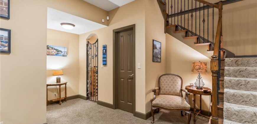 9657 Lime Stone Road, Parkville, MO 64152