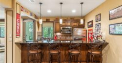 9657 Lime Stone Road, Parkville, MO 64152