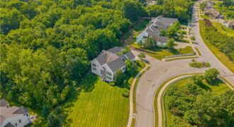 9657 Lime Stone Road, Parkville, MO 64152