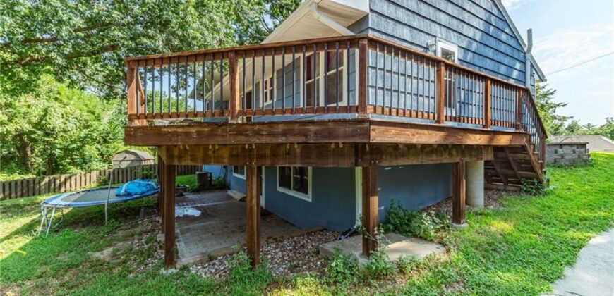 3706 N Grand Avenue, Kansas City, MO 64116