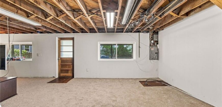 3706 N Grand Avenue, Kansas City, MO 64116