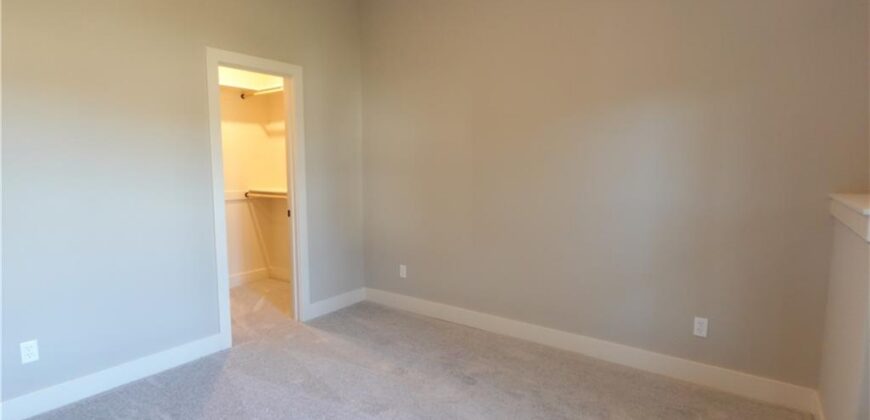 12725 N Champanel Way, Platte City, MO 64079