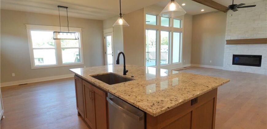 12725 N Champanel Way, Platte City, MO 64079