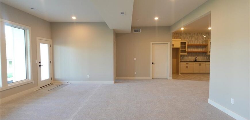 12725 N Champanel Way, Platte City, MO 64079