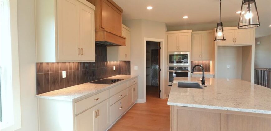 12735 N Champanel Way, Platte City, MO 64079