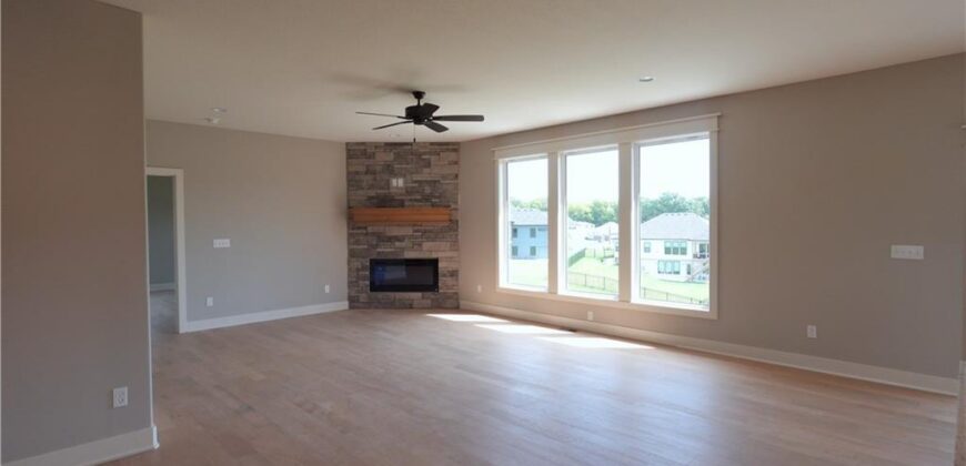 12735 N Champanel Way, Platte City, MO 64079