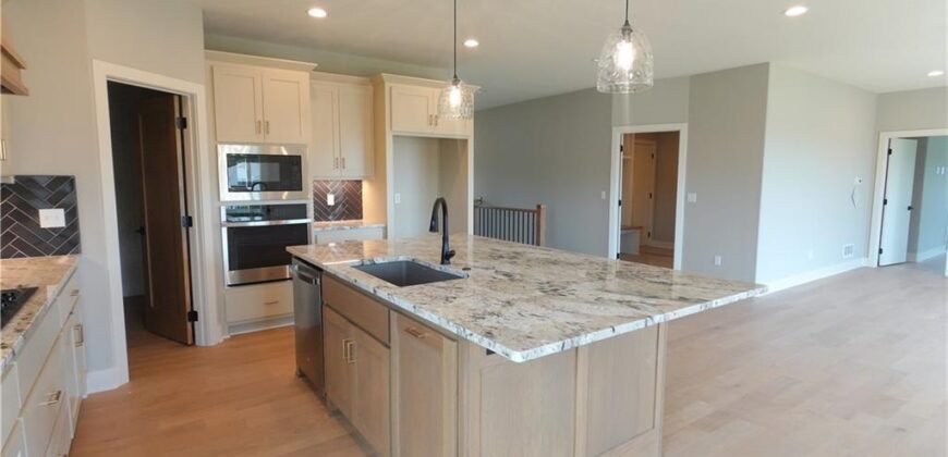 12745 N Champanel Way, Platte City, MO 64079
