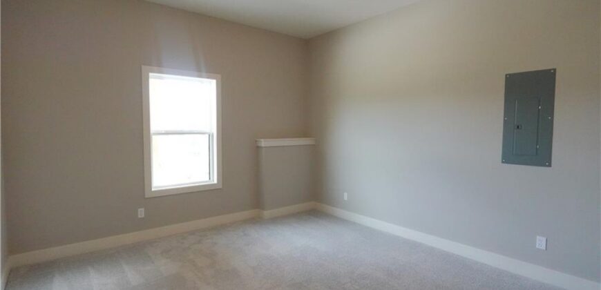 12745 N Champanel Way, Platte City, MO 64079
