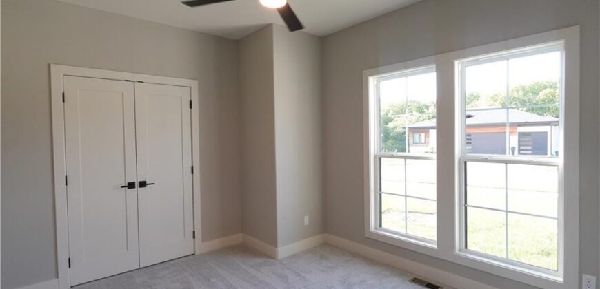 12755 N Champanel Way, Platte City, MO 64079