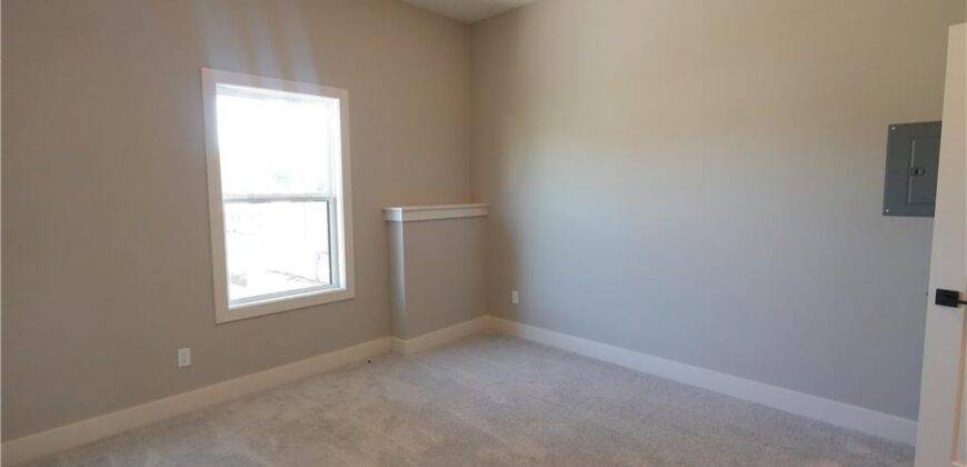12755 N Champanel Way, Platte City, MO 64079