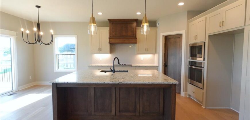 12755 N Champanel Way, Platte City, MO 64079