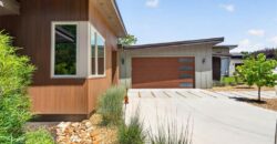 10600 Chateau Lane, Parkville, MO 64152
