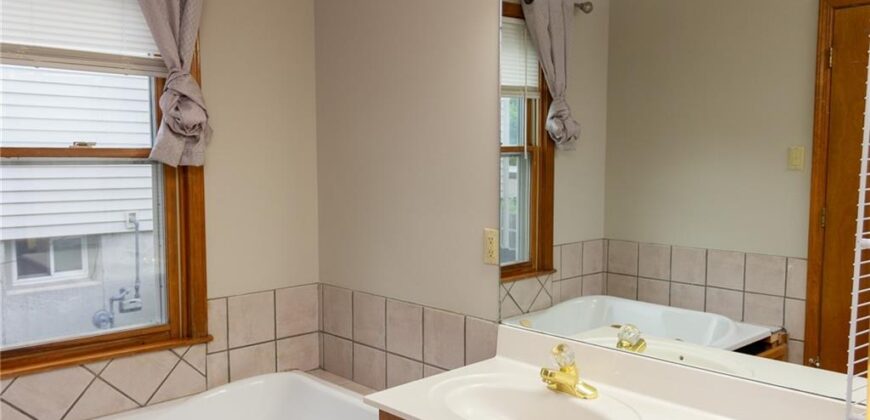 1213 Milwaukee Street, Excelsior Springs, MO 64024