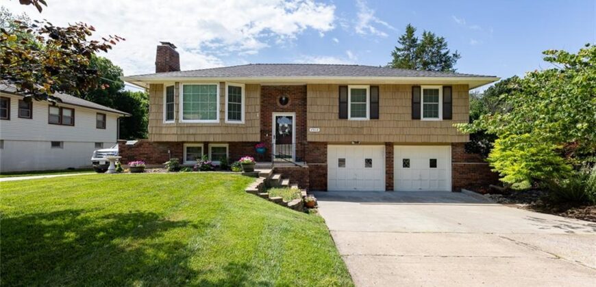 7513 W High Drive, Pleasant Valley, MO 64068