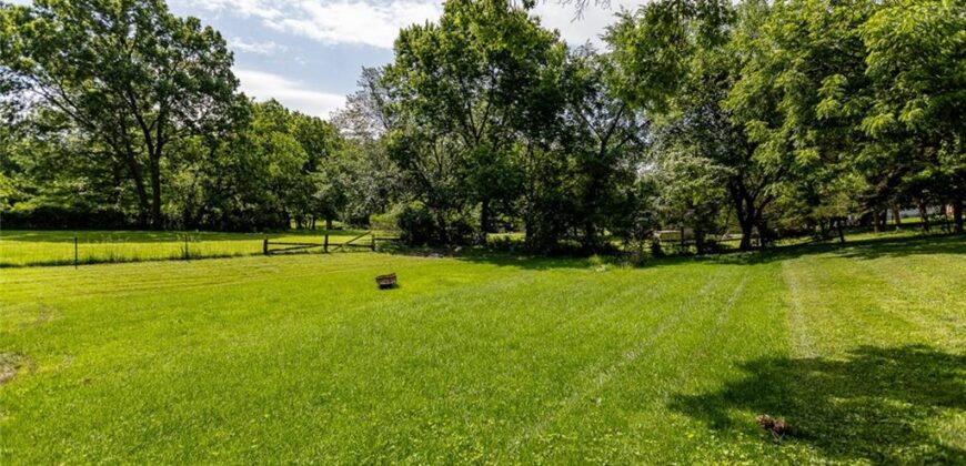 7513 W High Drive, Pleasant Valley, MO 64068
