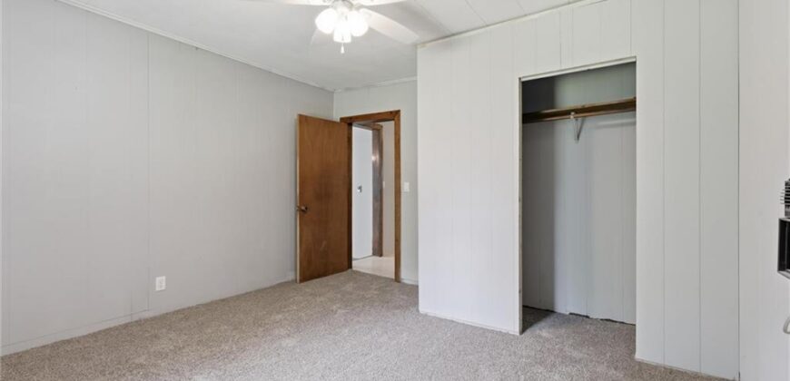22465 Cogan Road, Rushville, MO 64484