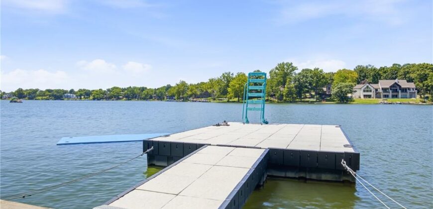 7810 NW Scenic Drive, Weatherby Lake, MO 64152