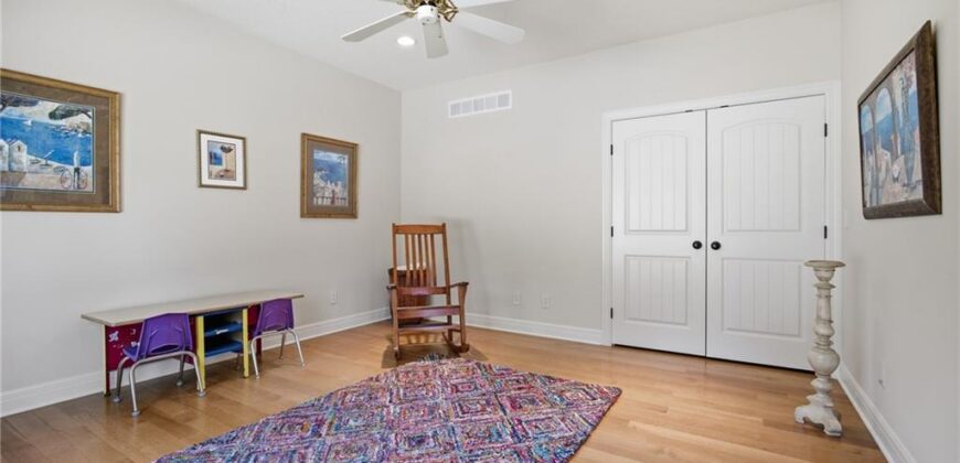 7810 NW Scenic Drive, Weatherby Lake, MO 64152