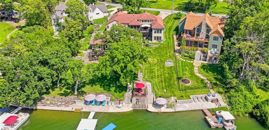 7810 NW Scenic Drive, Weatherby Lake, MO 64152