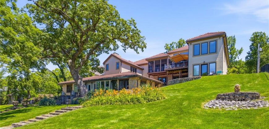 7810 NW Scenic Drive, Weatherby Lake, MO 64152