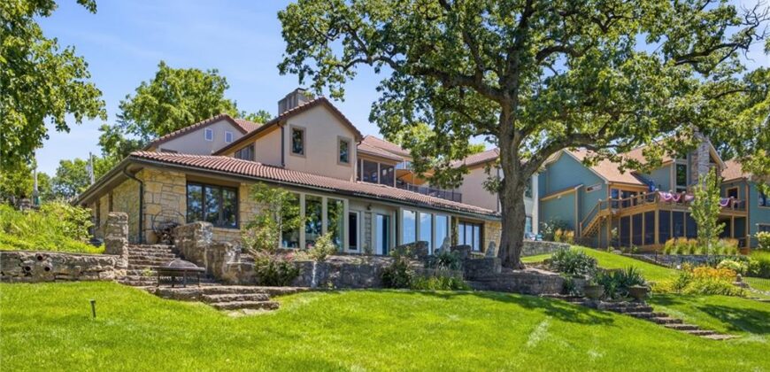 7810 NW Scenic Drive, Weatherby Lake, MO 64152