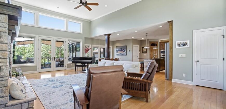 7810 NW Scenic Drive, Weatherby Lake, MO 64152