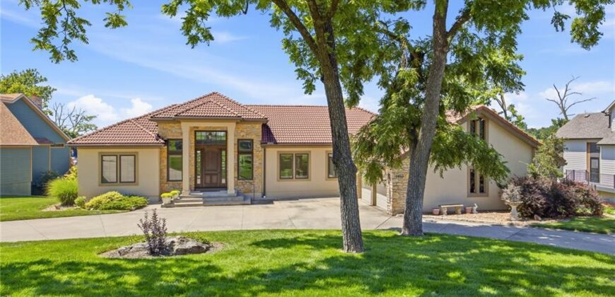 7810 NW Scenic Drive, Weatherby Lake, MO 64152